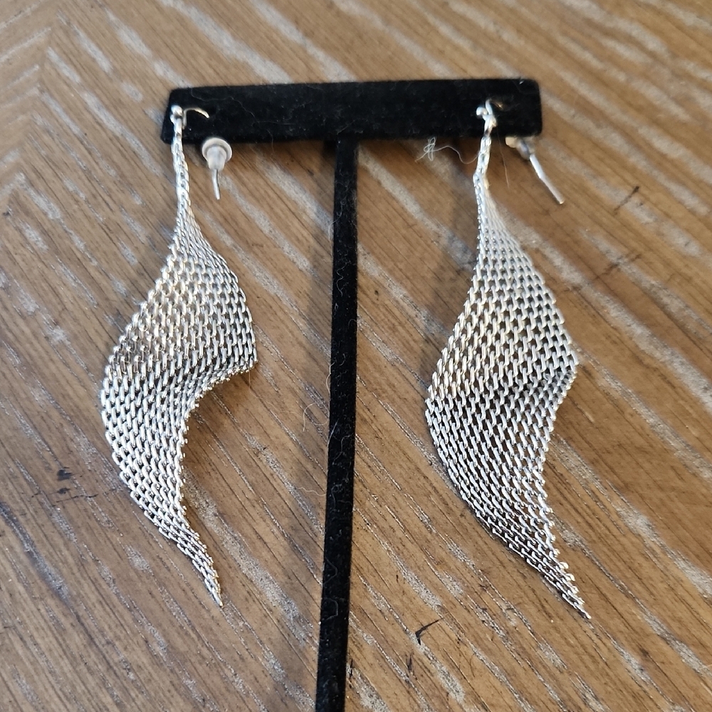 Silver Mesh Earrings - Picture 4 of 5